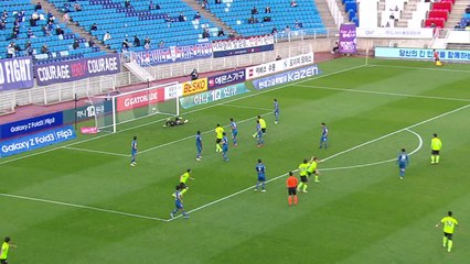 전북, 수원 삼성에 4대 0 대승...'5년 연속 우승'에 시동 / YTN