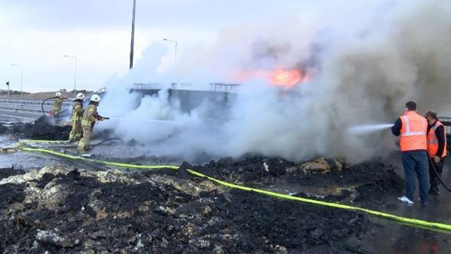 KUZEY MARMARA OTOYOLU'NDA TIR'IN DORSESİ ALEV ALEV YANDI-1