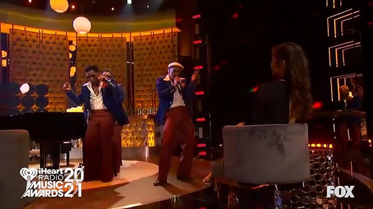 Bruno Mars, Anderson .Paak, Silk Sonic- Leave The Door Open