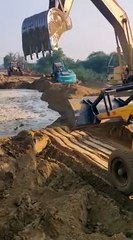 आइजीएनपी: दूसरे दिन भी जारी नहर पाटने का काम