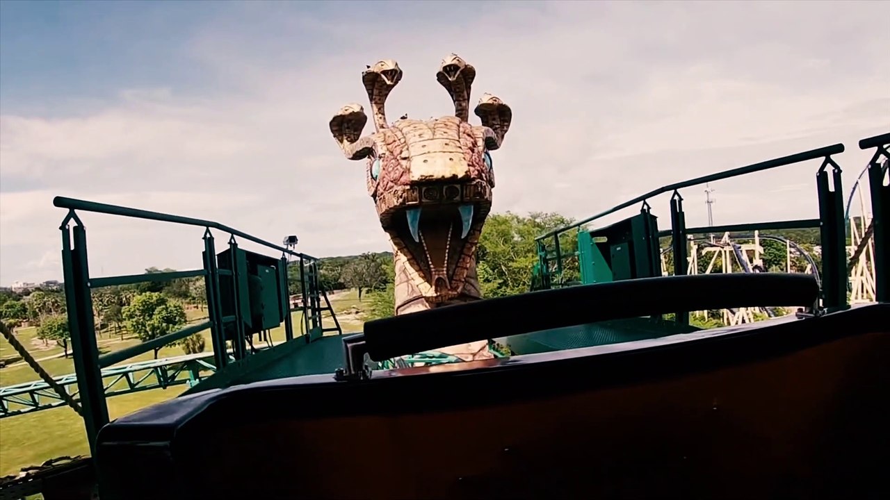 Cobra's Curse Spinning Roller Coaster (Busch Gardens Theme Park - Tampa, FL) - 4K Roller Coaster POV Video