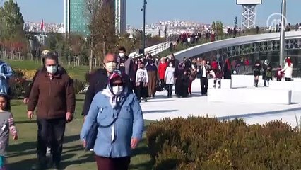 Başkent Millet Bahçesi'nde hafta sonu yoğunluğu yaşandı