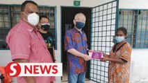 800 households in Ayer Hitam constituency get Mitra boxes for Deepavali