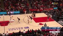 United Center erupts for Lonzo - LaVine ally-oop