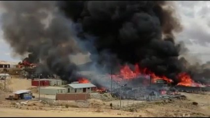 Manifestantes incendian una explotación minera de oro en el sur de Perú
