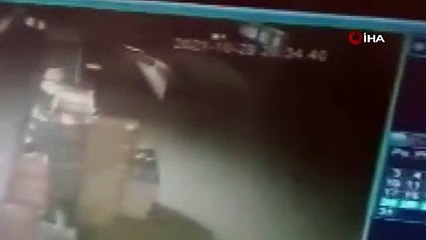 Bursa’da markete torpil atan çocuk yangın çıkarttı