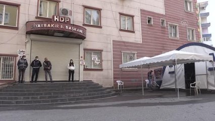 Diyarbakır annelerinden çocuklarına "teslim ol" çağrısı