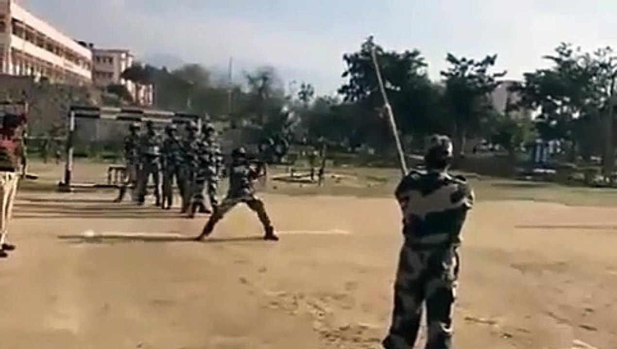 Hindistan ordusunda ‘meczup’ eğitim
