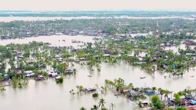 Rising sea level forces villagers to leave coastal areas