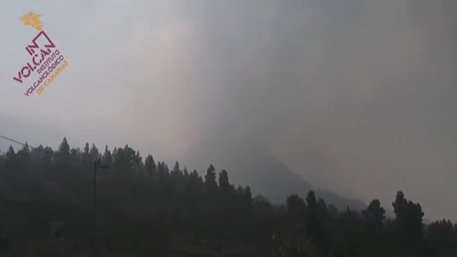 El volcán de Cumbre Vieja expulsa más ceniza que nunca
