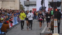 Parisinos compiten con Kipchoge para estar en el maratón popular de JJOO 2024