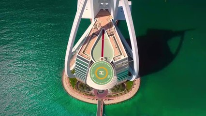 Dubai, UAE in 8K ULTRA HD HDR - City of Gold