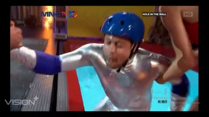 Hole In The Wall Beauty & The Beasts vs The Hairdresser, The Geek & The Jock part 1