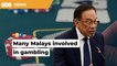 ‘Elite Malays’ lured into gambling by ‘rich boss’, claims Anwar