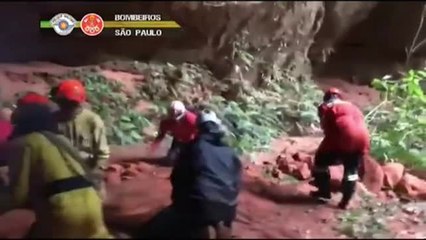 Mueren nueve bomberos en Brasil al derrumbarse una cueva en la que entrenaban