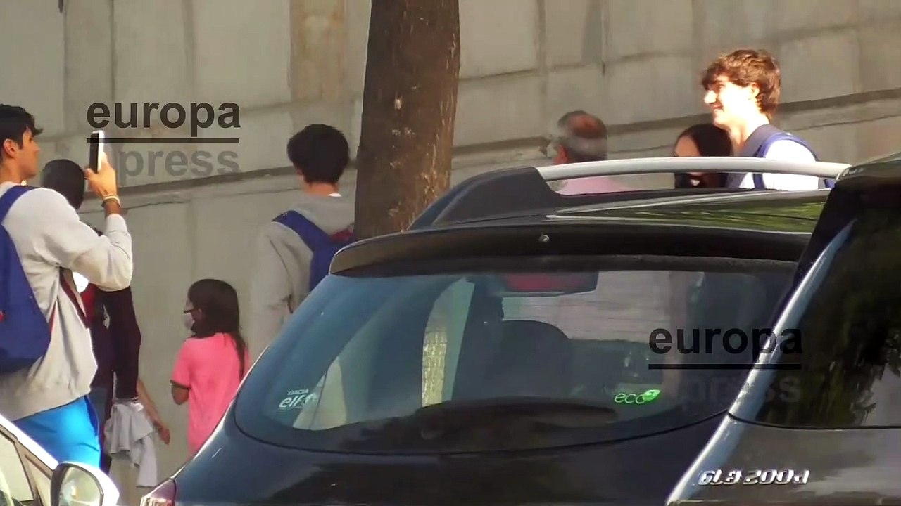 Pablo Urdangarin se da un baño de multitudes con sus fans tras obtener la victoria