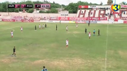 إصابة مدرب نادي هوراسان دي لاس هيراس الأرجنتيني خلال تبادل إطلاق النار بين المشجعين