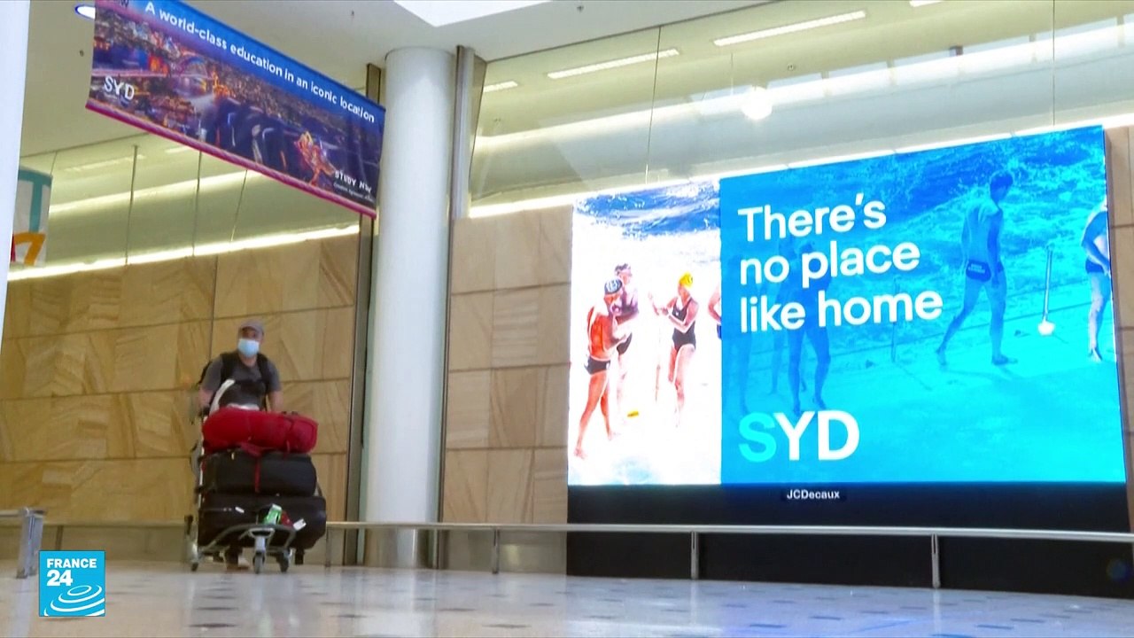 أستراليا تعيد فتح حدودها الدولية بعد 19 شهرا من الإغلاق