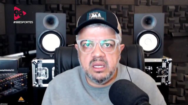 98 Esportes | Você está errado. O mínimo é pedir desculpas formal . Heverton Guimarães critica atitude de Cuca na saída do campo!