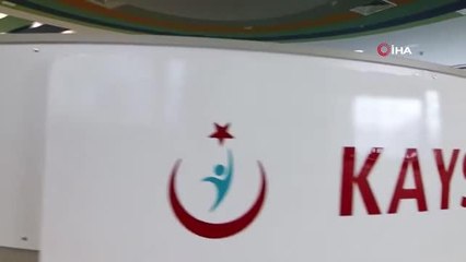 Down sendromlu Ayşe 2. kez koronavirüsü yenmeyi başardı