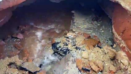 Cratera se abre em Vicente Pires, após rompimento na rede de água