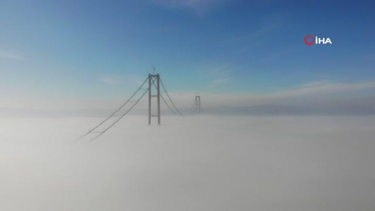 Çanakkale Boğazı yoğun sis nedeniyle gemi trafiğine kapatıldı