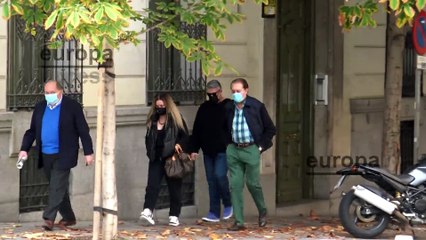 María José Campanario disfruta de la compañía de su hermano Diego durante su estancia en Madrid