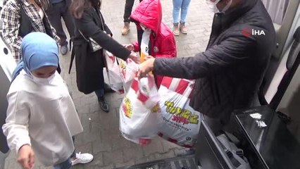 Üniversite öğrencileri köy okulundaki kardeşlerini unutmadı