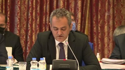 Bakan Özer: "Temel eğitimde tüm okulların imkan farklılıkları ortadan kaldırılacaktır"