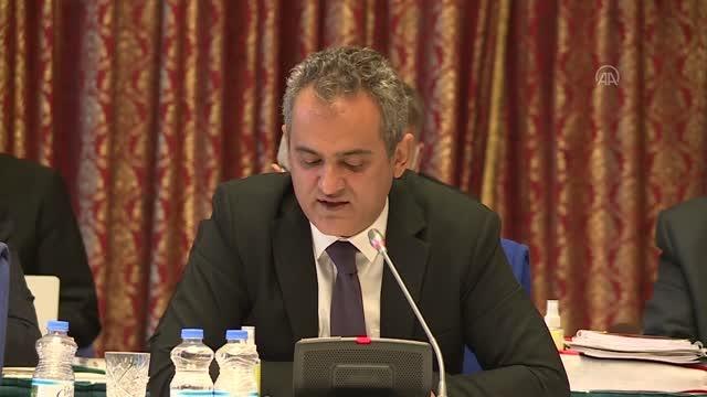 Milli Eğitim Bakanı Özer: Savunma Sanayii Başkanlığımızla koordineli bir şekilde yeni mesleki eğitim alanları açarak sürece destek vermekteyiz