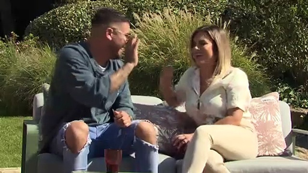 Carla Moreau et Kévin Guedj, couple emblématique de la télé-réalité, dévoilent leur quotidien dans un programme visible sur MyCanal - VIDEO