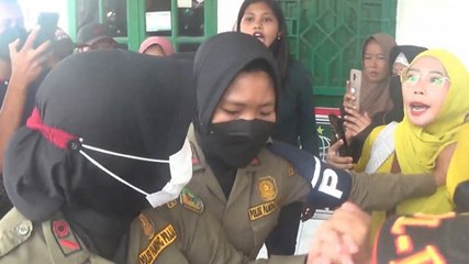 Penertiban Pasar Lelo Berujung Ricuh