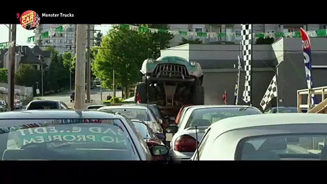 Monster Trucks (2016)