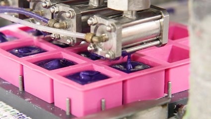 How purple shampoo bars are sustainably made