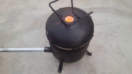 Creating  a Metal Foundry Using Gas Cylinder