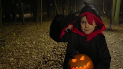 Texas Youngsters Able to Trick-or-Treat Thanks to Ambulance Service Escort