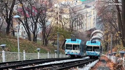 Kijevben a beoltatlanok nem használhatják a tömegközlekedést, nem mehetnek plázába és étterembe