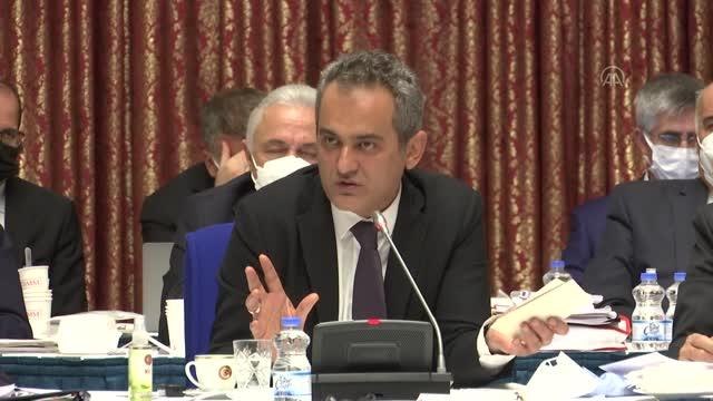 Son dakika haberleri... Milli Eğitim Bakanı Özer: MEB'i dernekler ve vakıflar yönetmiyor, biz yönetiyoruz