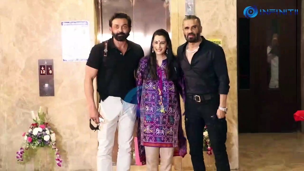 Salman Khan & Iulia Vantur & Many Others Celebs At Ramesh Taurani House Diwali Party