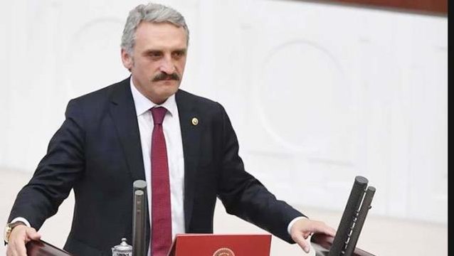 AK Parti milletvekili Ahmet Hamdi Çamlı'nın Anıtkabir paylaşımı tepki çekti: Bir köşesinde de mescit olsaydı