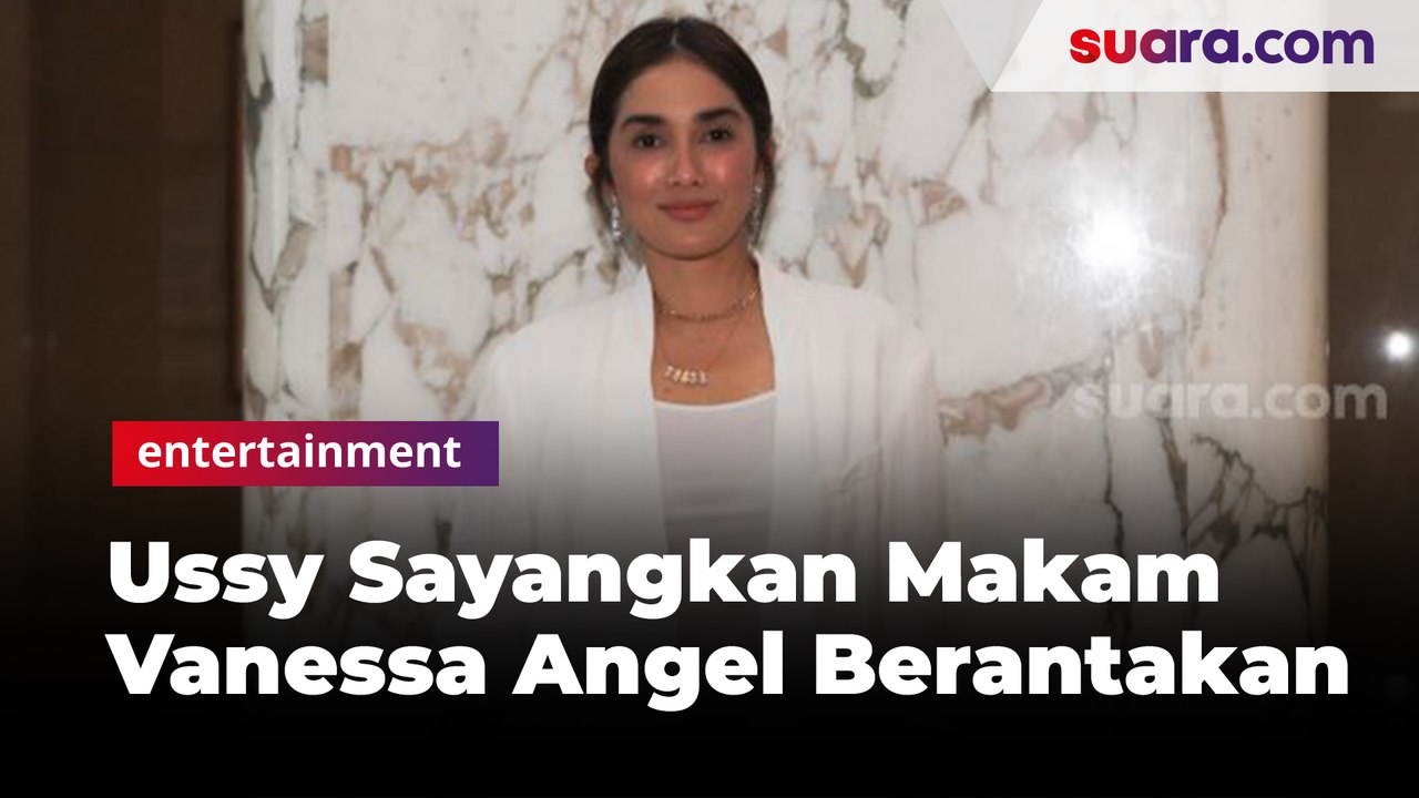 Ussy Sulistiawaty Sayangkan Makam Vanessa Angel yang Berantakan Saat Berziarah
