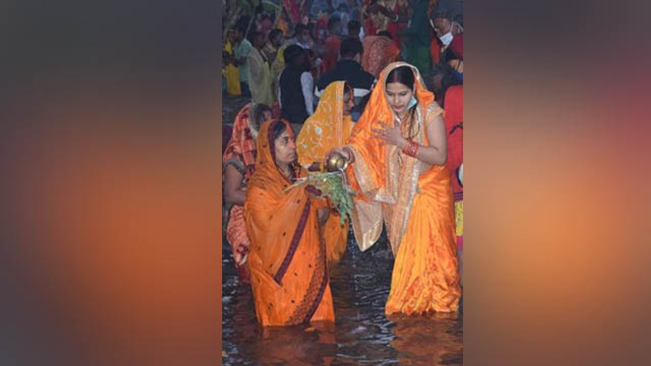 Chhath Puja Paran 2021 Date: छठ पूजा पारण मुहूर्त 2021 | छठ पूजा उगते सूरज अर्घ्य समय | Boldsky