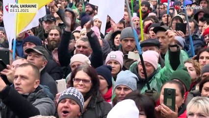 Hundreds march in Kyiv against mandatory vaccines