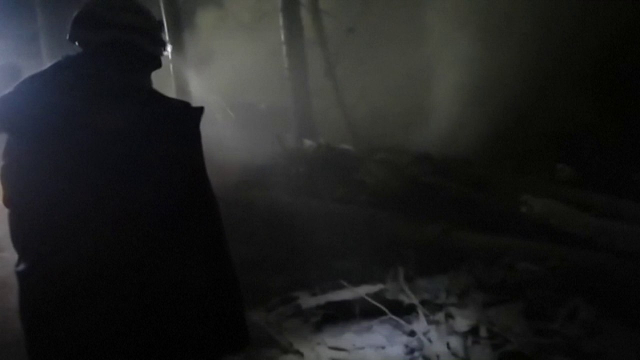 Russie: les services de secours interviennent après un crash d'avion ayant fait au moins cinq morts