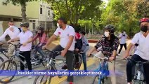 Görme engelli öğrenciler, eş pedal ile bisiklet sürme hayallerini gerçekleştirdi