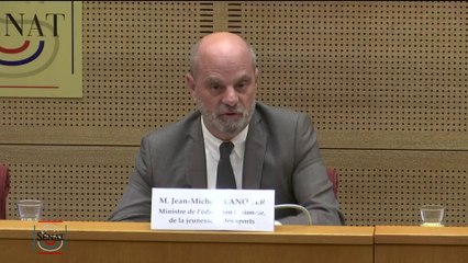 Face à la situation des AESH, Blanquer met en avant « le chemin parcouru »