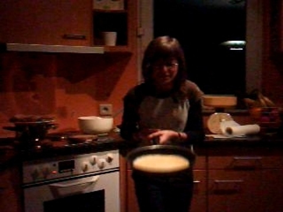 Steph, le sautage de crèpe.