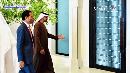 Tải video: Jokowi Tinjau Jalan dan Masjid Presiden Joko Widodo di Abu Dhabi