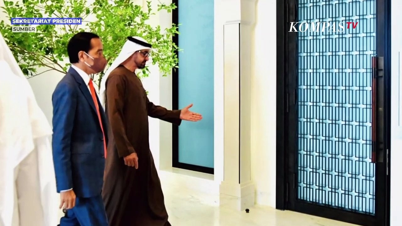 Jokowi Tinjau Jalan dan Masjid Presiden Joko Widodo di Abu Dhabi