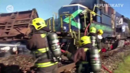 Kereta Barang di Chile Hancur Diserang